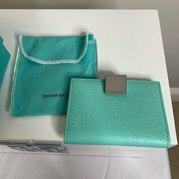 Tiffany & Co. Flip Lock Wallet Cardholder - New - Picture 9 of 9